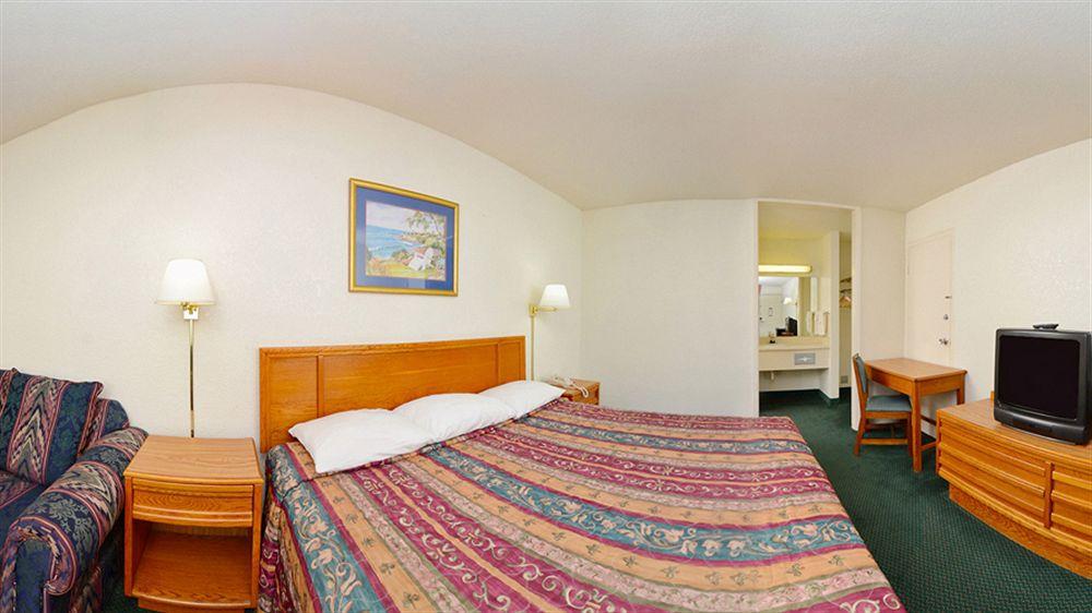 Americas Value - Hotel 2*